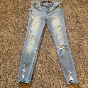 Hollister size 27 high rise crop super skinny denim Light Wash Distressed Women